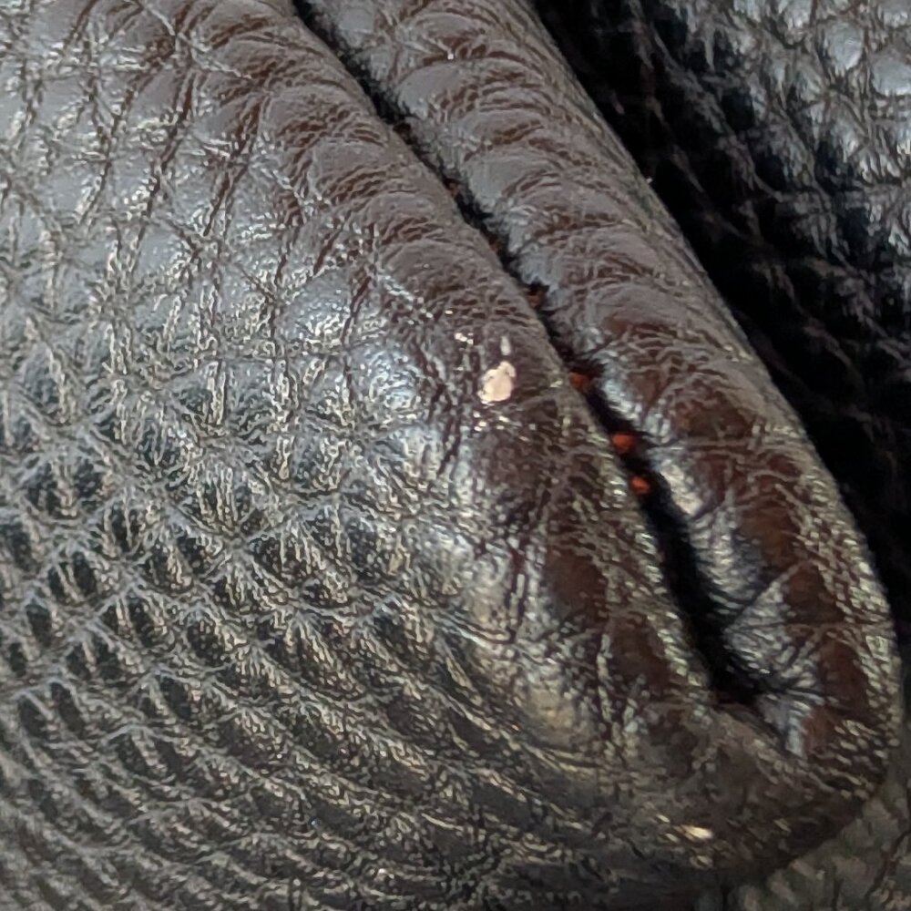 GUESS Black Pebbled Faux Leather Double Zip Crossbody Wristlet - Picture 8 of 11